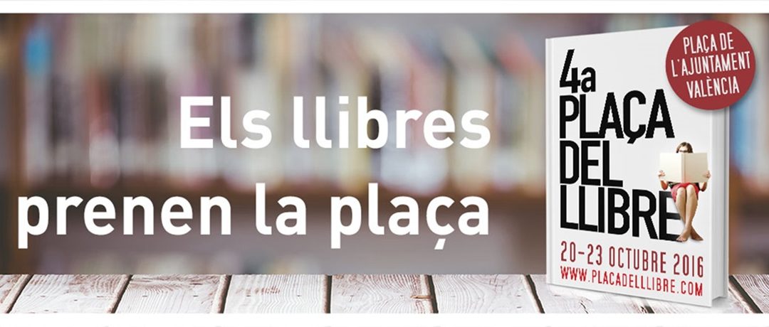 Els llibres en valencià prenen la plaça de l’Ajuntament de València